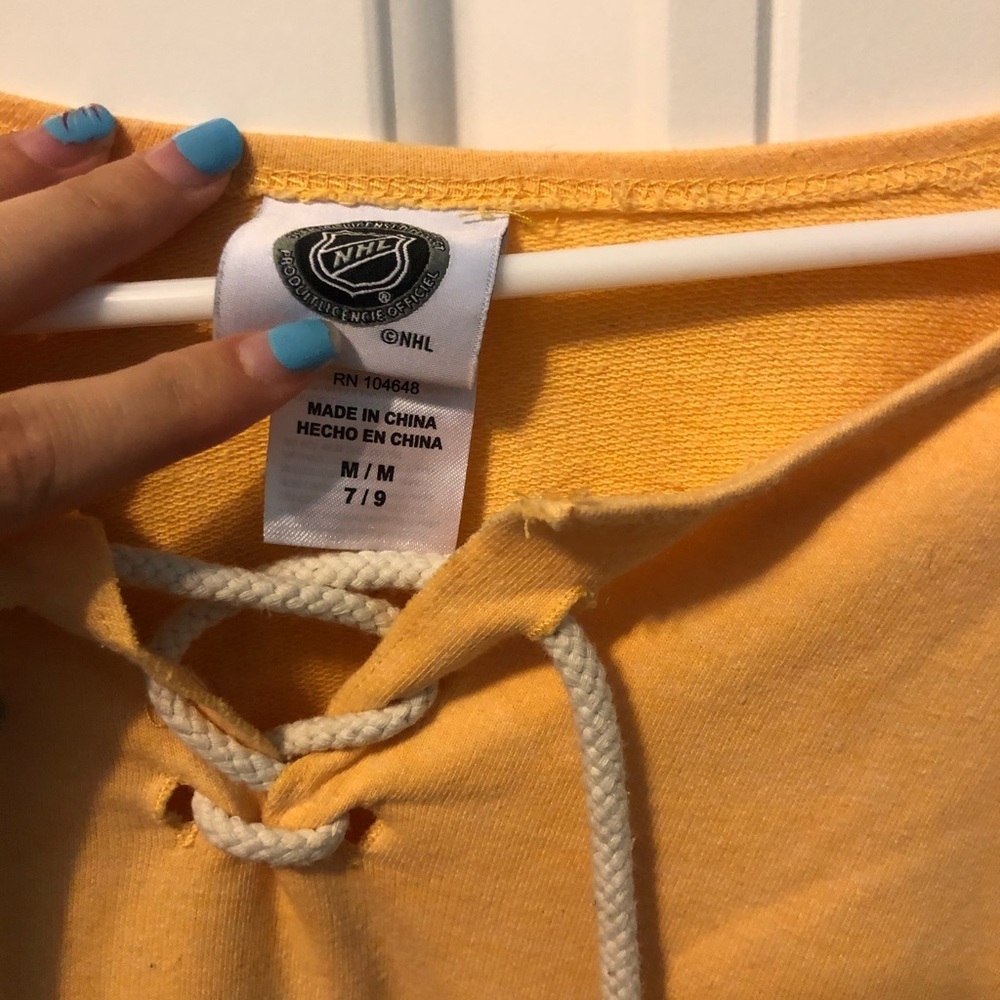 Bruins hockey pullover - Picture 2 of 2